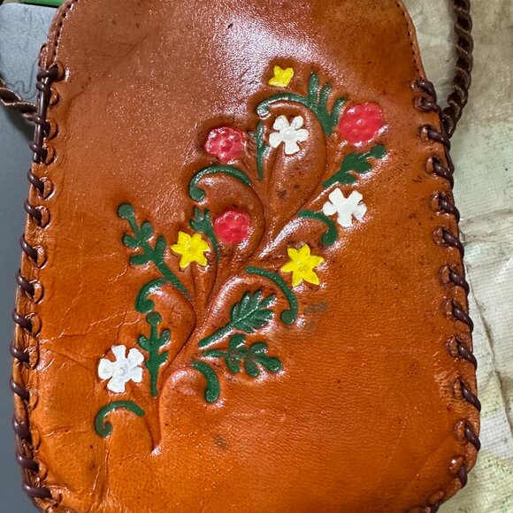 Vigan City Philippines Leather Small Purse Hand Bag 4.5" x 7" x 1.5" - Picture 2 of 4